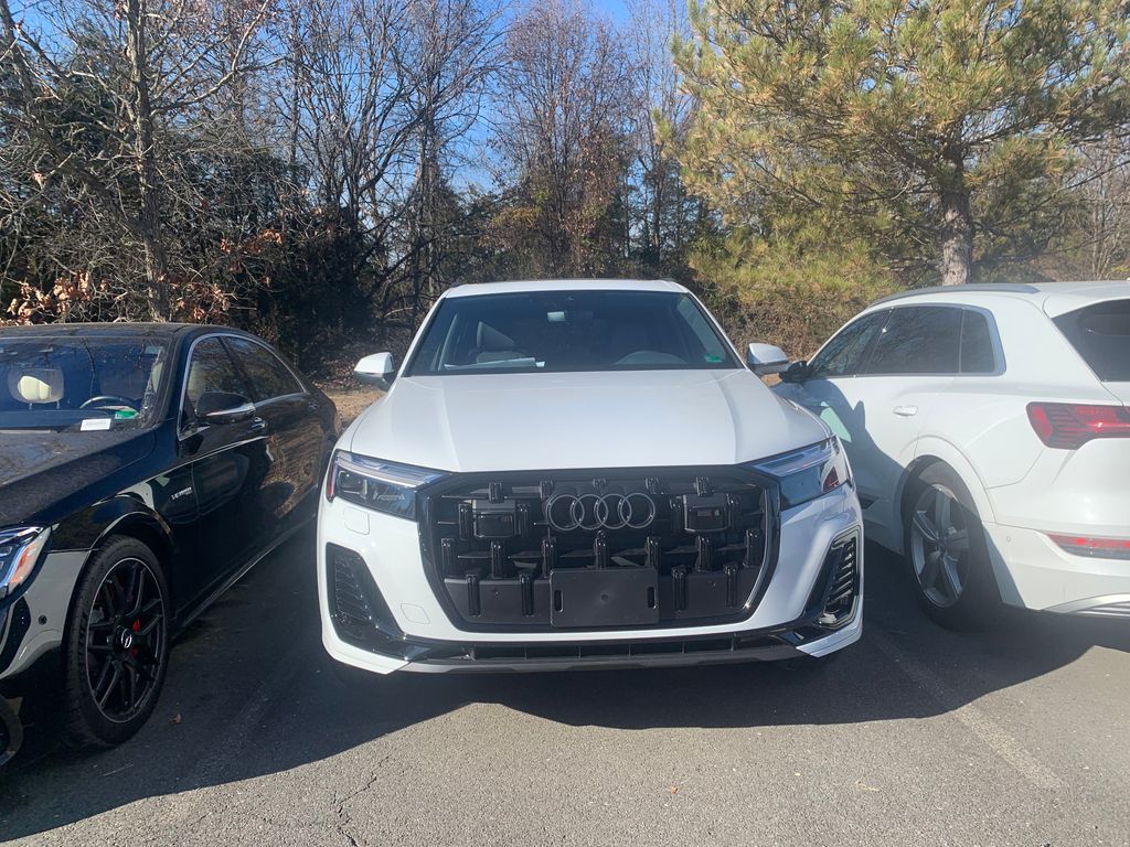 Thumbnail: 2026 Audi Q7 - 2