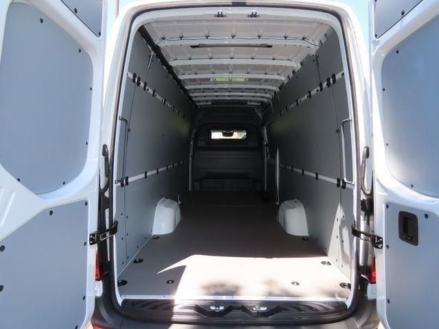 2024 Mercedes-Benz Sprinter 2500 19