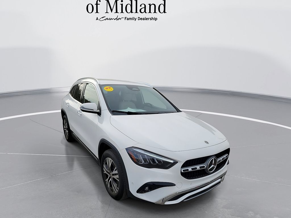 Polar White 2025 Mercedes-Benz GLA 250 FWD SUV / Crossover Front-Wheel Drive 8-Speed Dual Clutch