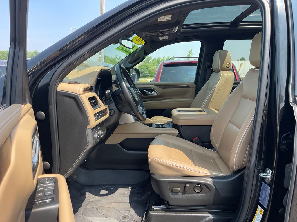 Used 2023 Black Chevrolet Premier image 29