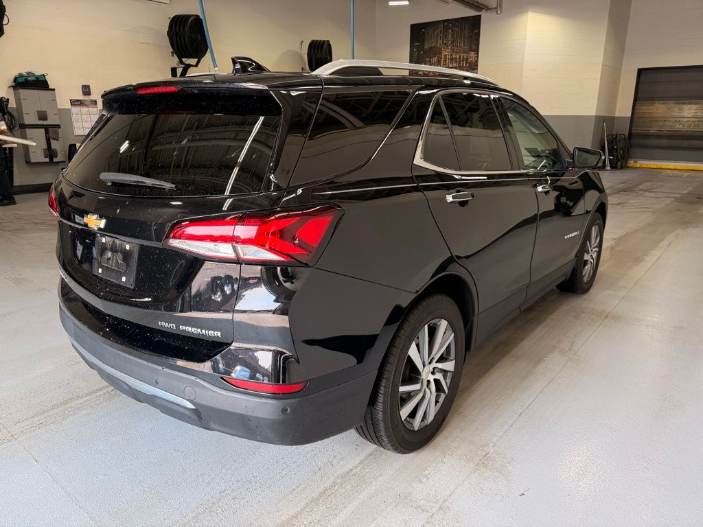 Thumbnail: 2022 Chevrolet Equinox - 6