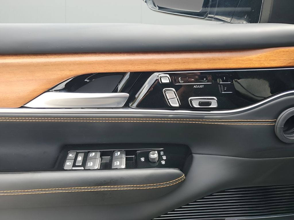 Used Car 2024 Jeep Grand Wagoneer  Series Iii For Sale Under $80,000 In Austin, Texas