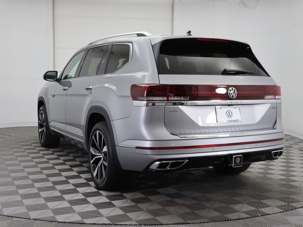 2024 Volkswagen Atlas SEL 8