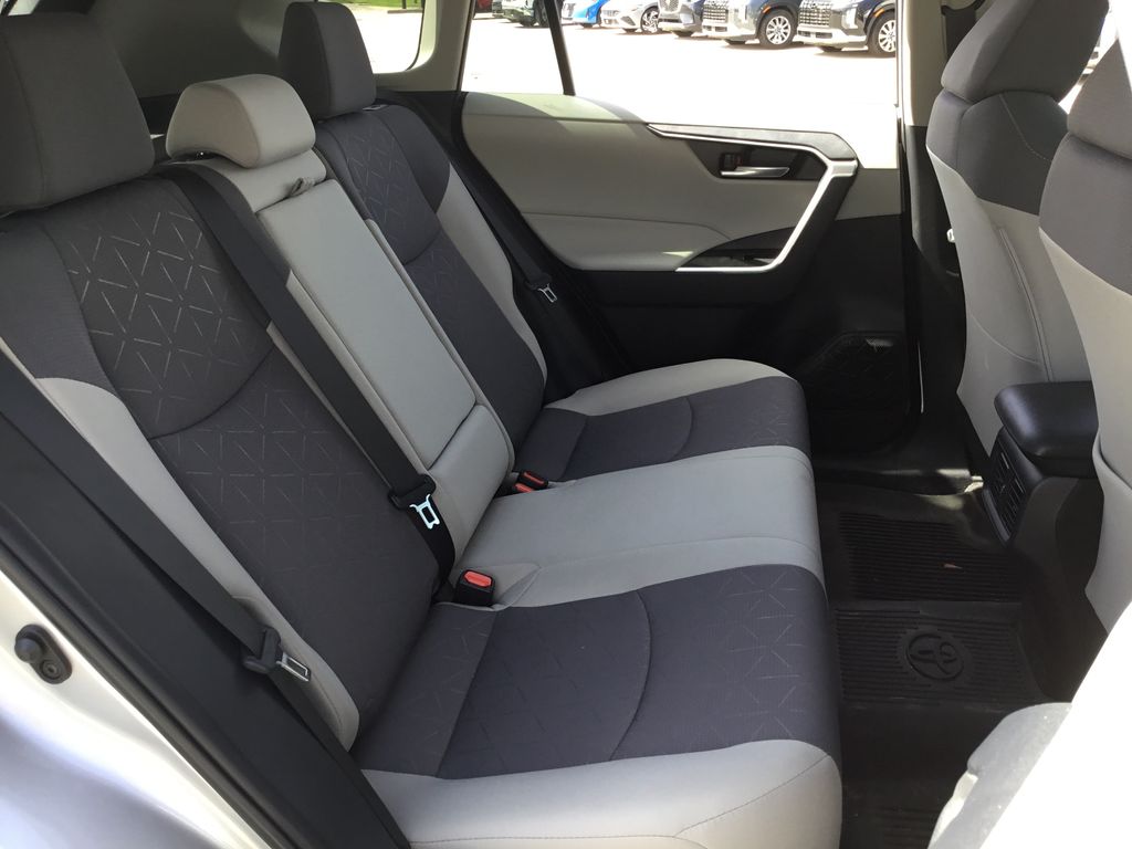 Thumbnail: 2024 Toyota RAV4 - 11