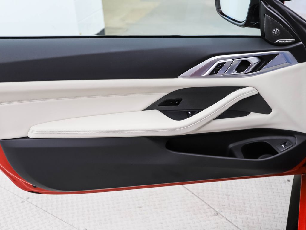 Thumbnail: 2024 BMW M4 - 9