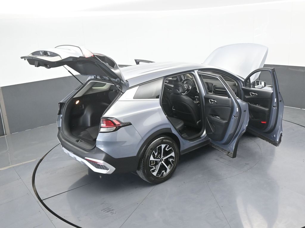 Used 2025 Everlasting Silver Kia EX image 71