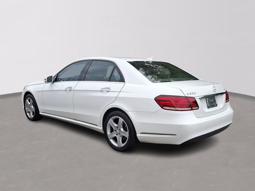 Thumbnail: 2014 Mercedes-Benz E-Class - 6