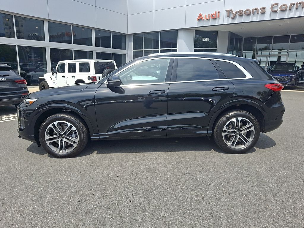 Thumbnail: 2025 Audi Q5 - 7