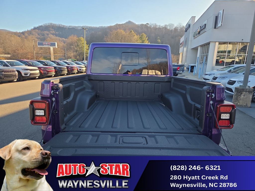 new 2026 Jeep Gladiator car, priced at $55,356