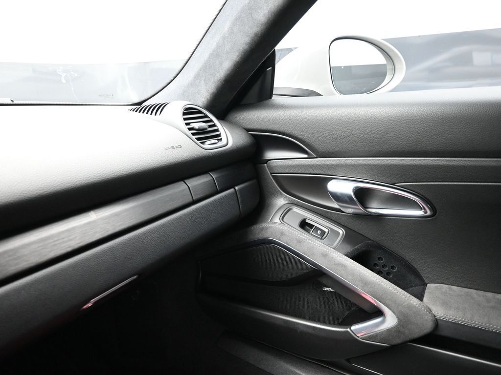 2018 Porsche 718 Cayman GTS