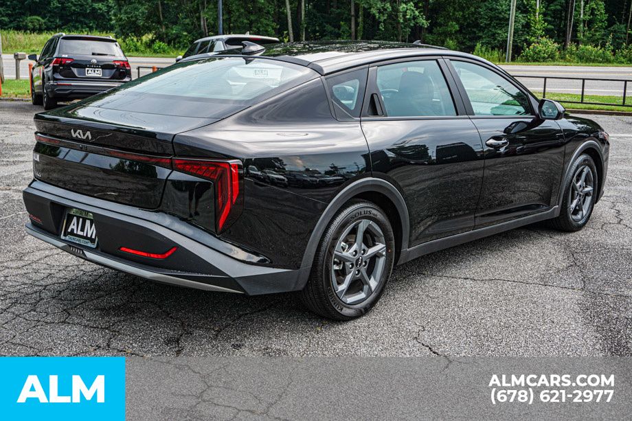 2025 Kia K4 LXS - Photo 6