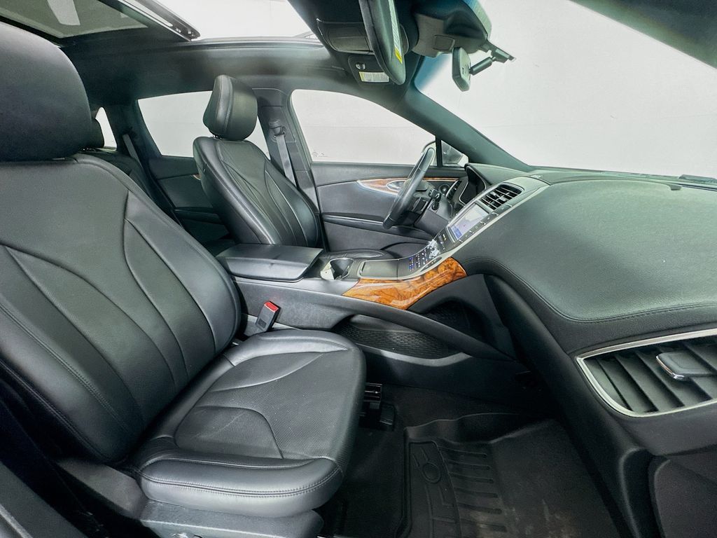 Used Car 2020 Lincoln Nautilus  Reserve For Sale Under $25,000 In Austin, Texas