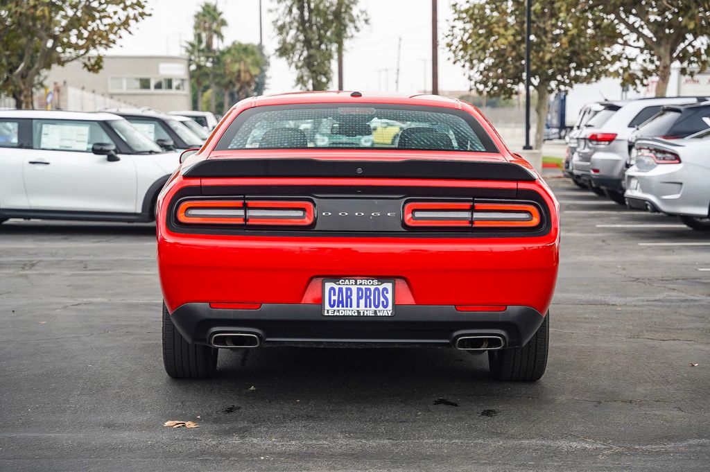 2023 Dodge Challenger SXT 7