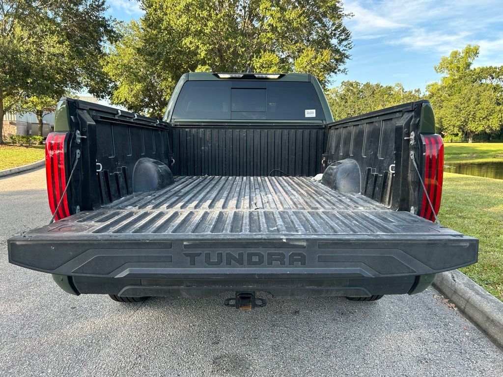 Thumbnail: 2022 Toyota Tundra - 10