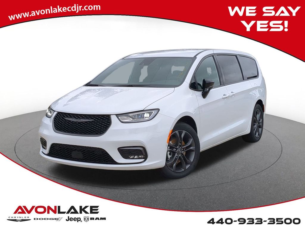 2026 Chrysler Pacifica Select FWD