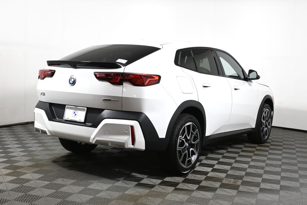 Thumbnail: 2027 BMW X2 - 7