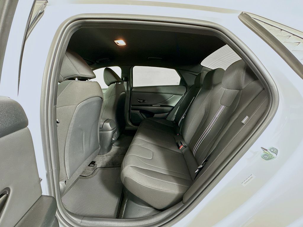 Thumbnail: 2025 Hyundai Elantra - 24