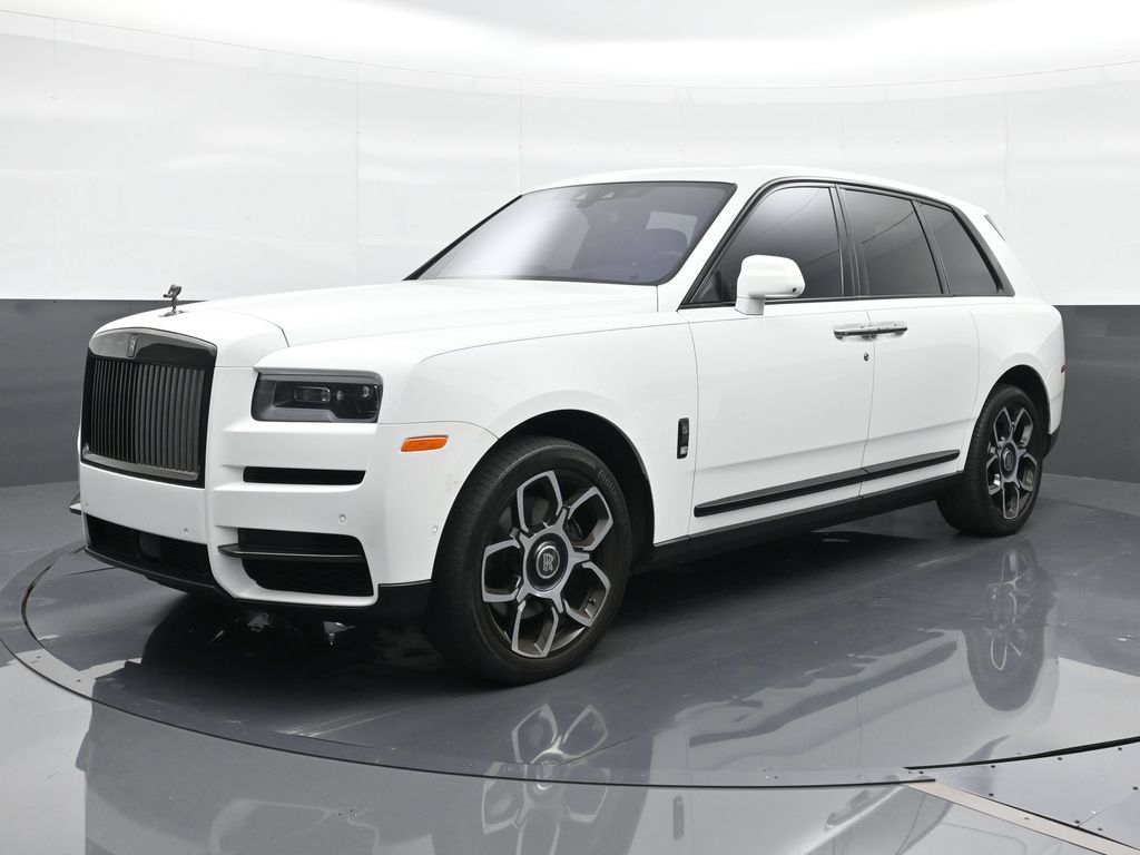 Arctic White 2022 Rolls-Royce Cullinan SUV / Crossover All-Wheel Drive 8-Speed Automatic
