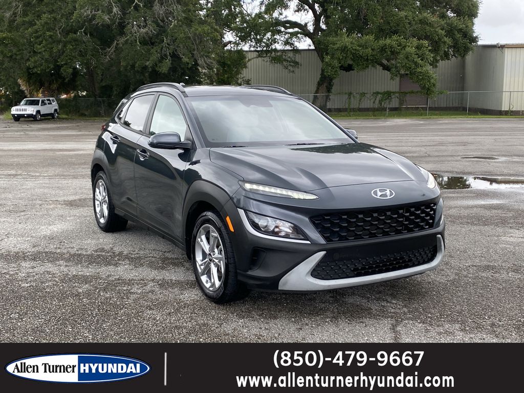  2022 Hyundai Kona SEL FWD   