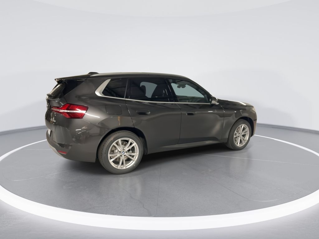 Thumbnail: 2025 BMW X3 - 8