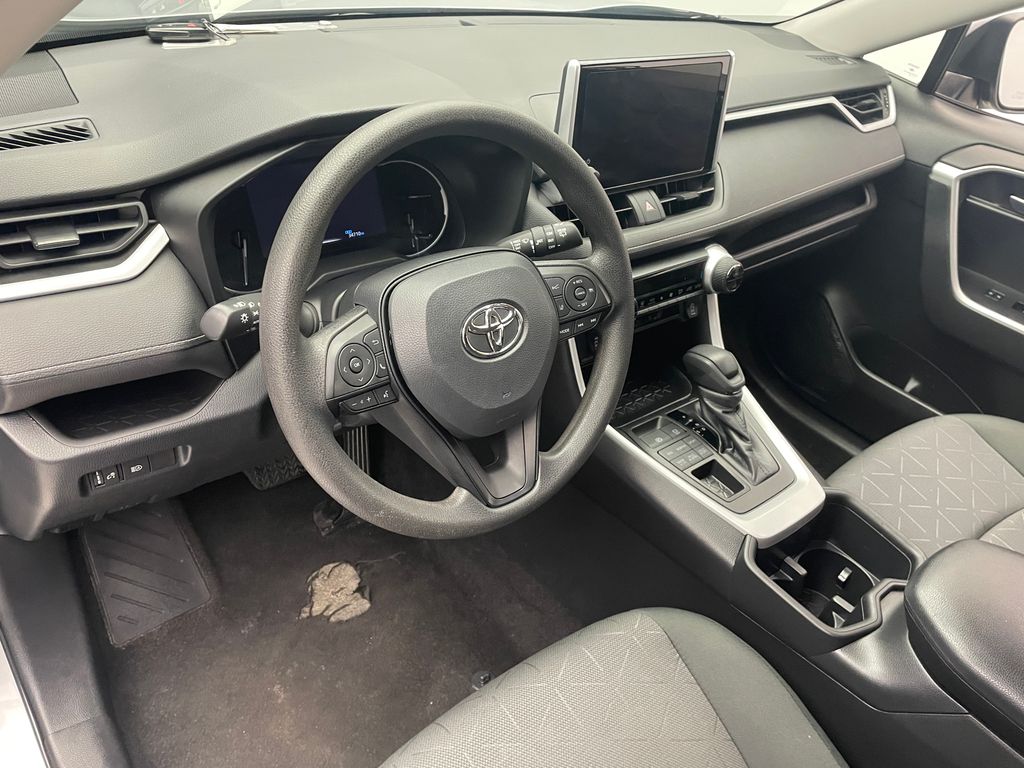 2023 Toyota RAV4 XLE 11