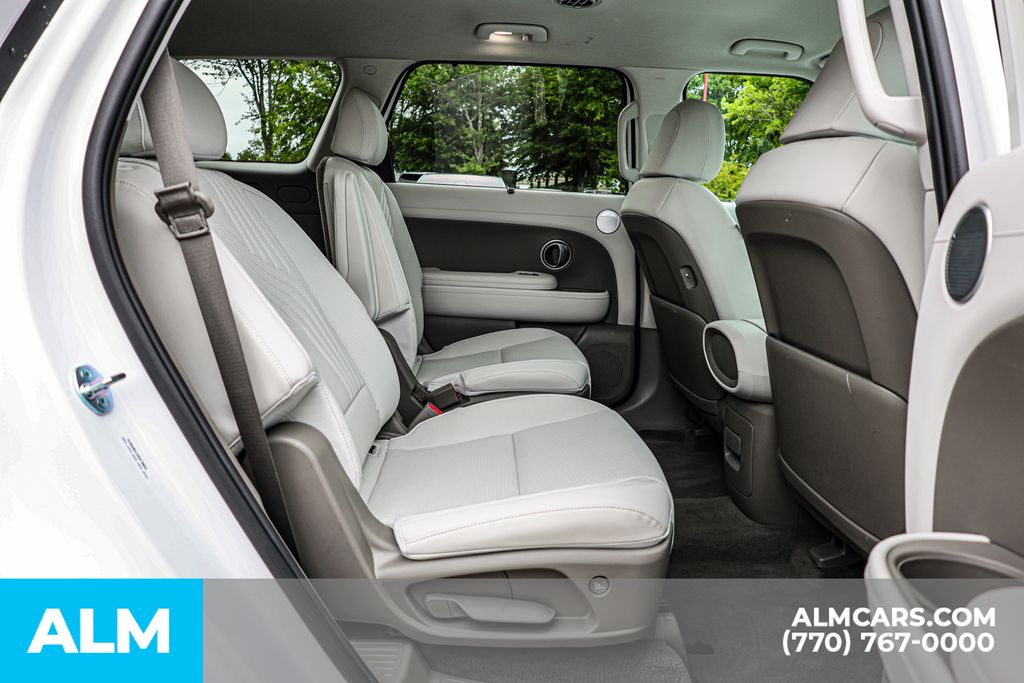 Used 2026 White Hyundai SEL image 23