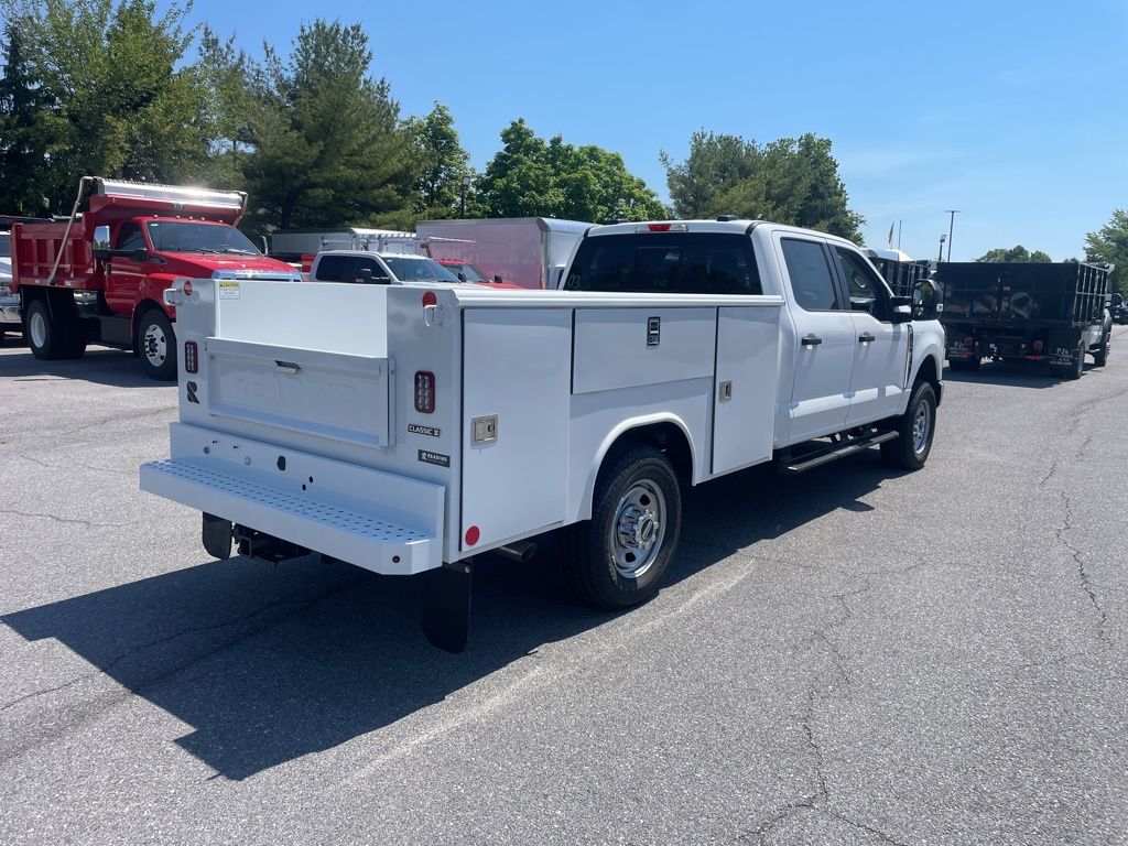 2026 Ford F-350 Chassis XL