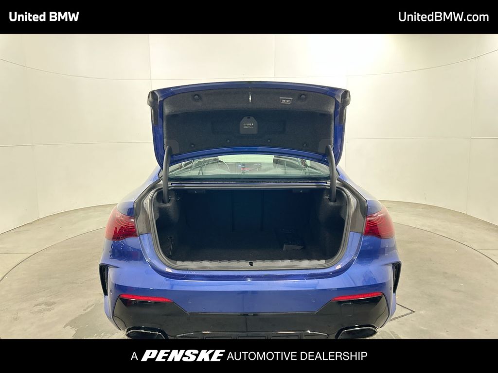 Thumbnail: 2025 BMW 4 Series - 22