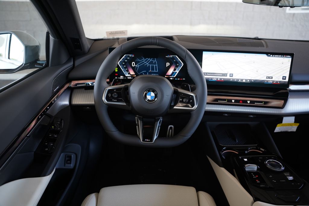 Thumbnail: 2027 BMW 5 Series - 14