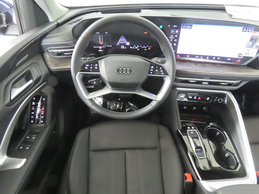 Thumbnail: 2025 Audi Q5 - 12