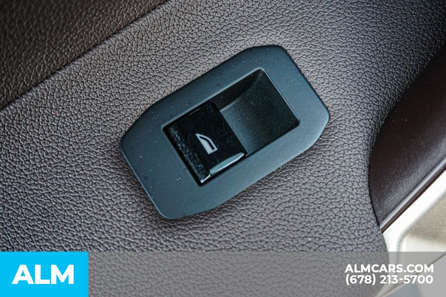 Used 2024 Gray BMW xDrive50 image 55