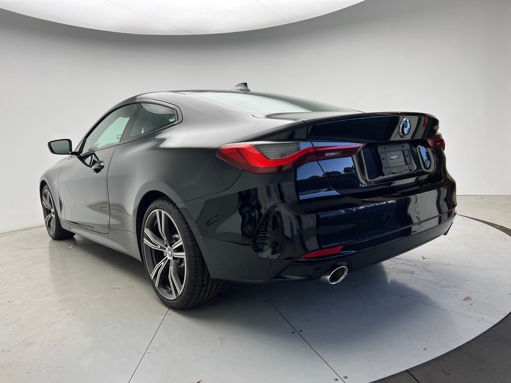 Thumbnail: 2022 BMW 4 Series - 4