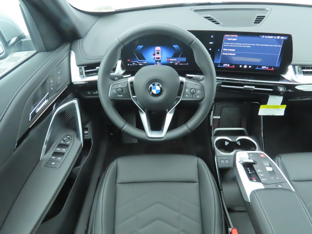 Thumbnail: 2026 BMW X1 - 10