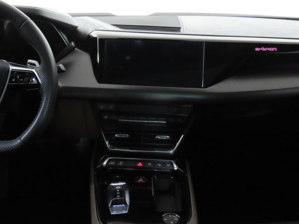 2022 Audi e-tron GT Prestige 14