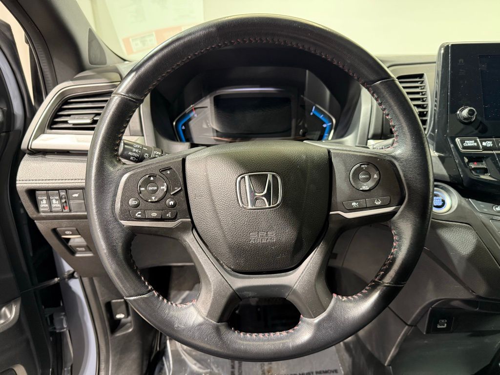 Thumbnail: 2023 Honda Odyssey - 25