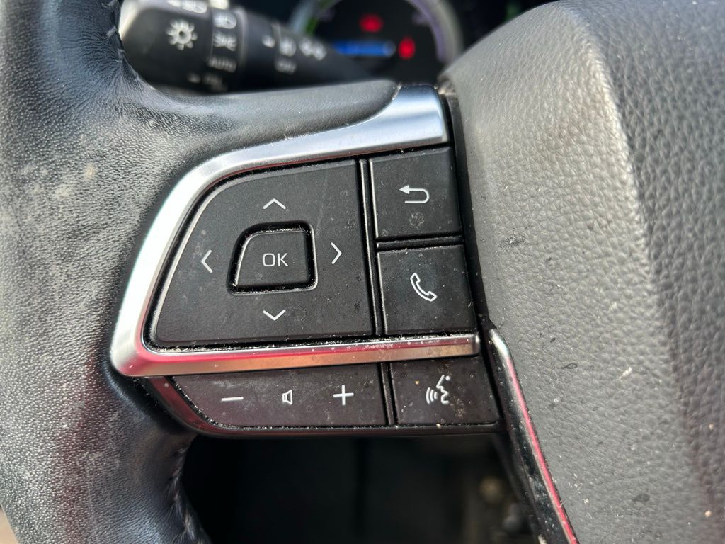 Thumbnail: 2021 Toyota Highlander - 27