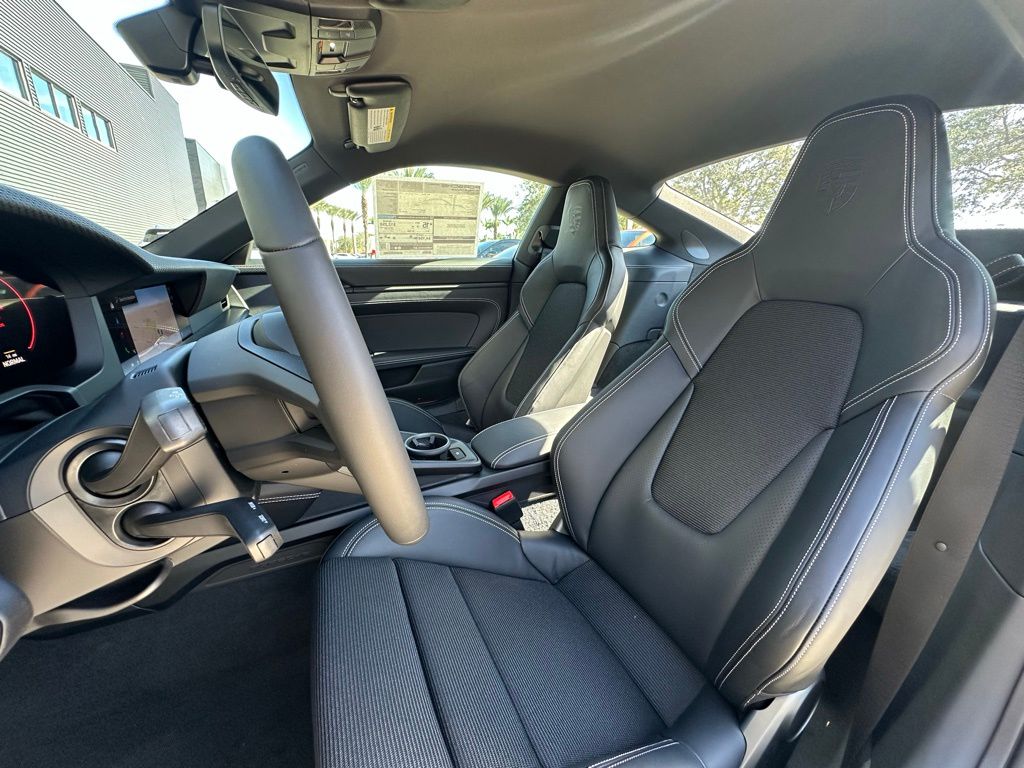 Thumbnail: 2026 Porsche 911 - 5