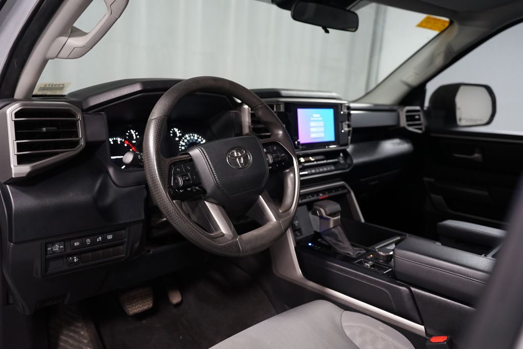 Thumbnail: 2022 Toyota Tundra - 7