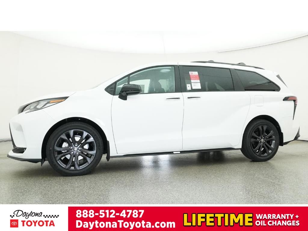 New 2026 Toyota Sienna Van