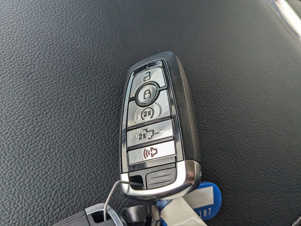 2025 Ford F-250 Super Duty Lariat