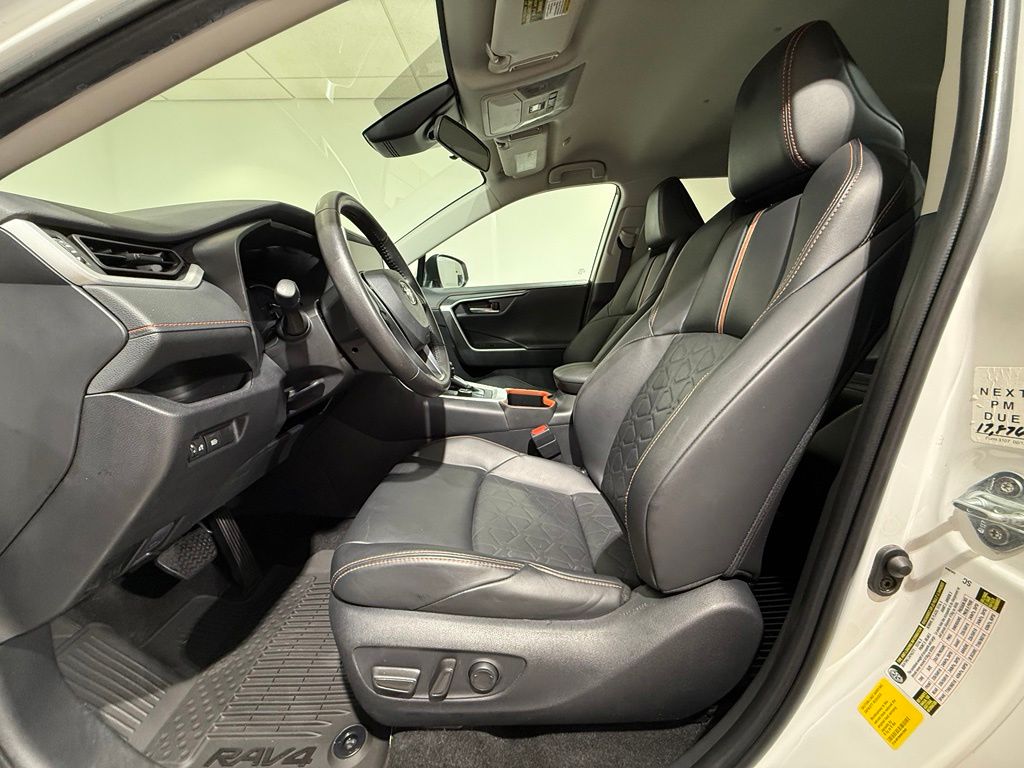 Thumbnail: 2024 Toyota RAV4 - 13