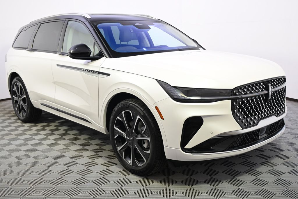 New 2026 White Lincoln Reserve image 8