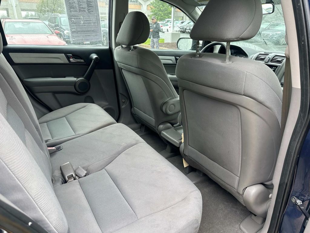 Thumbnail: 2011 Honda CR-V - 22