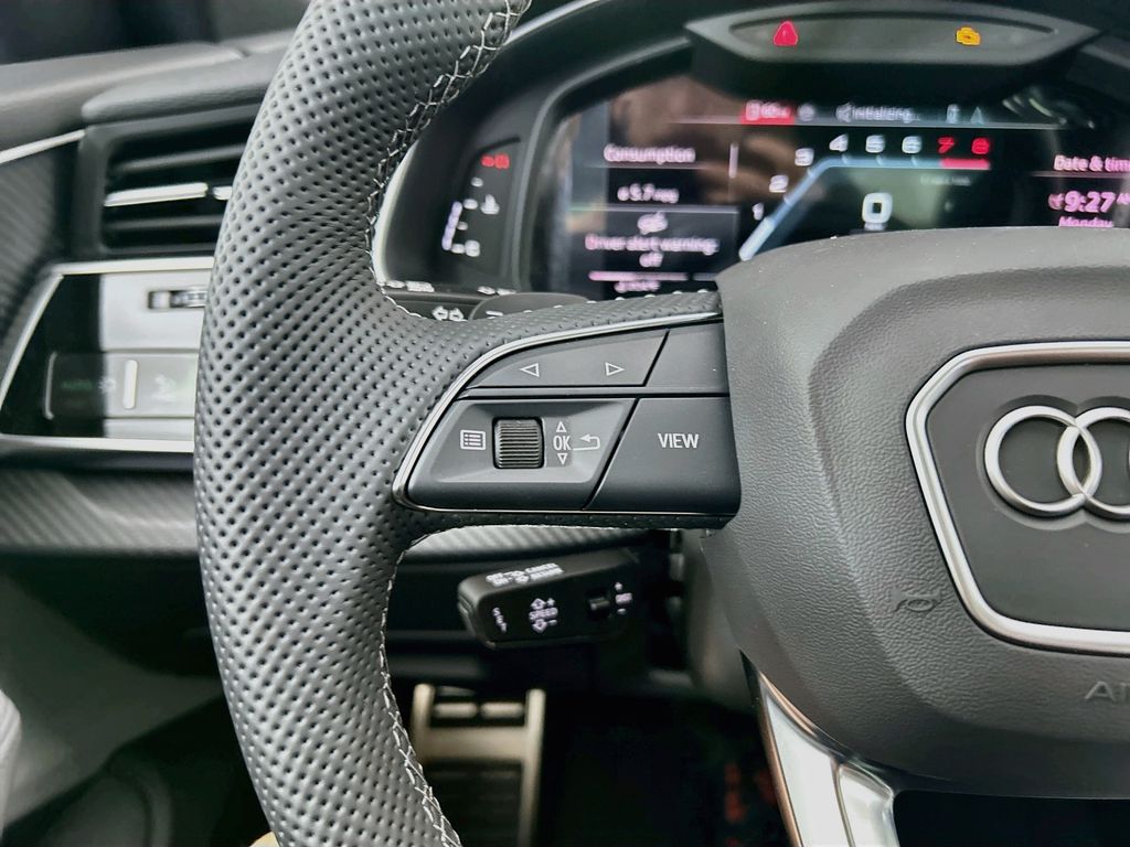 Thumbnail: 2026 Audi SQ8 - 11