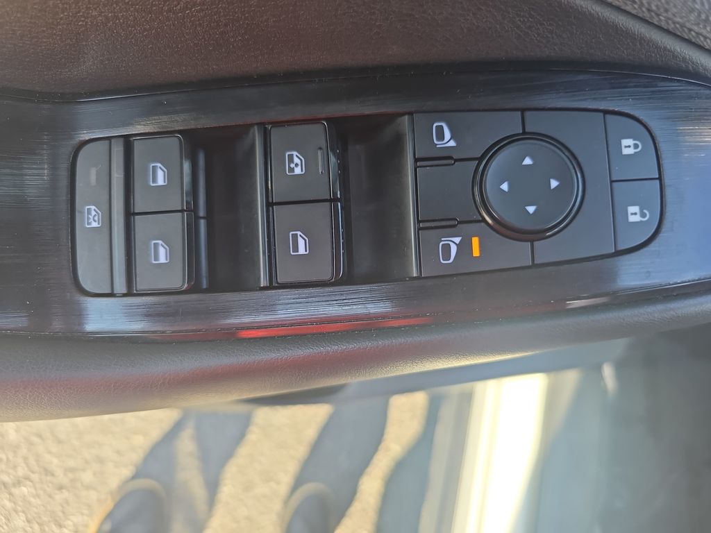 Used 2023 Nissan Rogue SUV