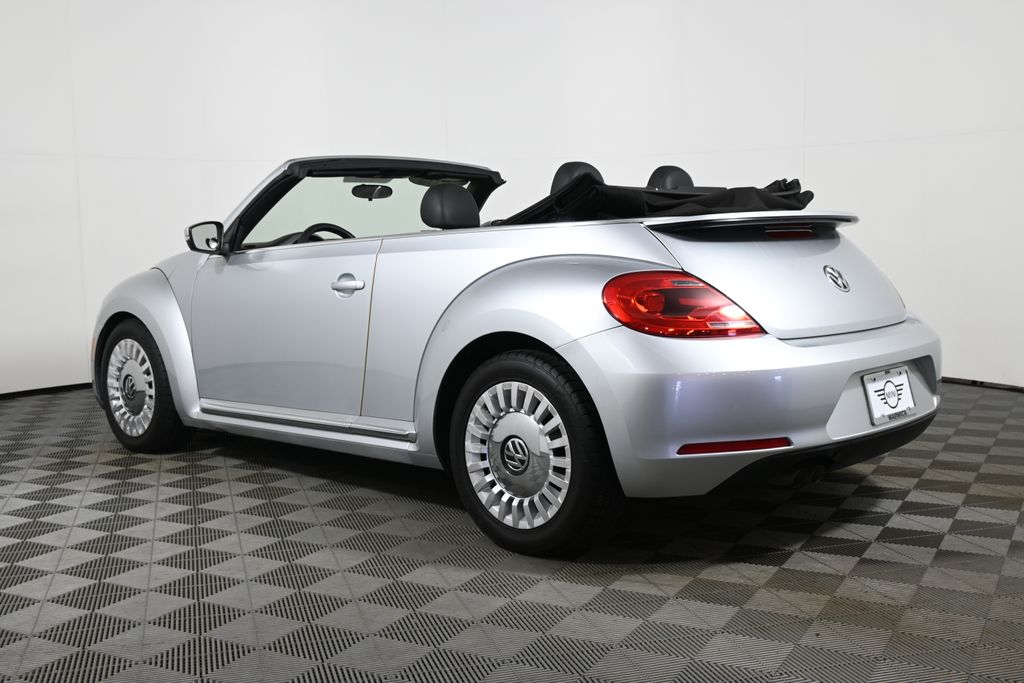 2015 Volkswagen Beetle  12