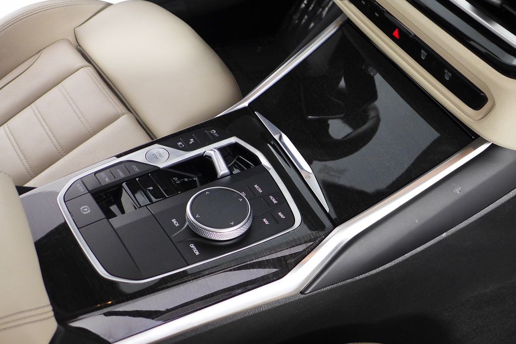 Thumbnail: 2023 BMW 3 Series - 15