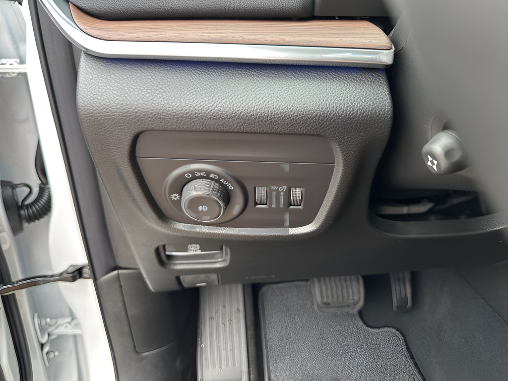 New Car 2025 Jeep Grand Cherokee  Summit For Sale Under $60,000 In Austin, Texas