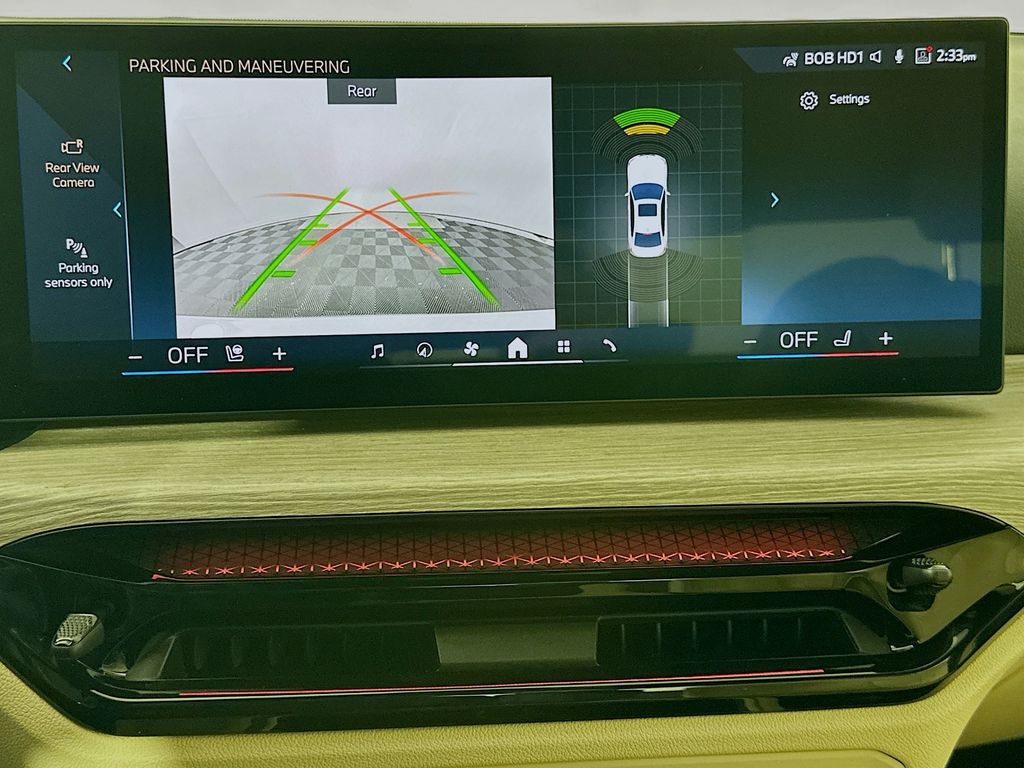 Thumbnail: 2025 BMW 3 Series - 14