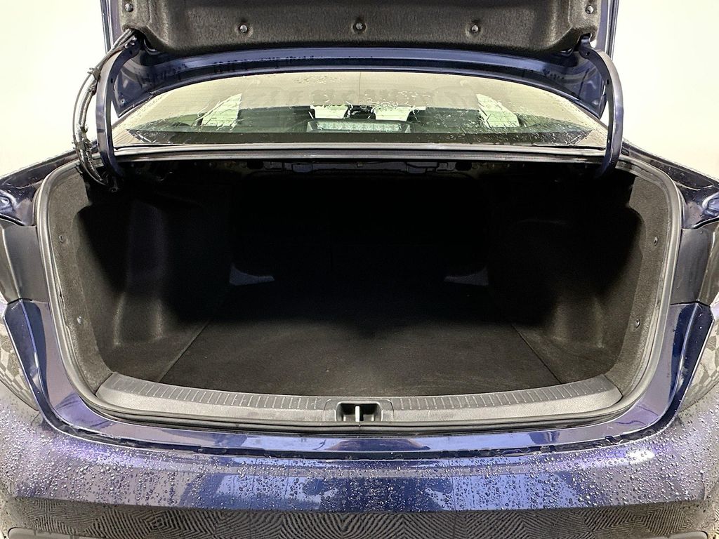 Thumbnail: 2024 Toyota Corolla - 24